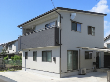 グレーとベージュの中間色