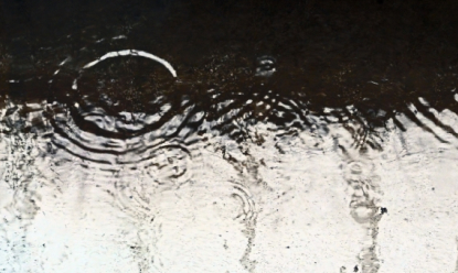 水が流れにくいベランダ