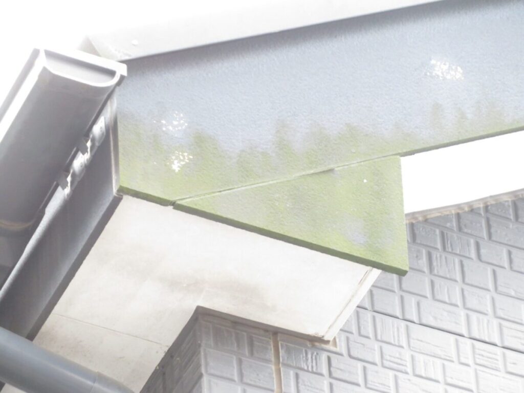 M様・施工前破風板