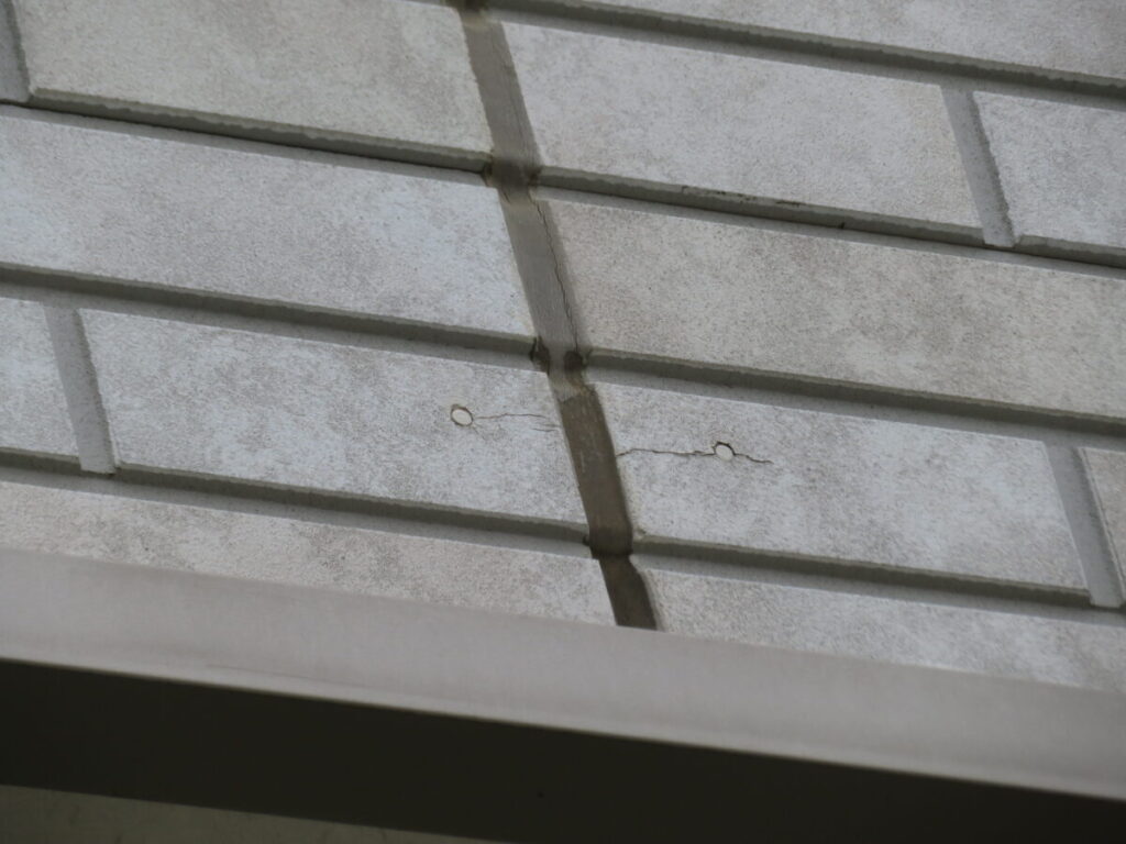 N様・外壁クラック2