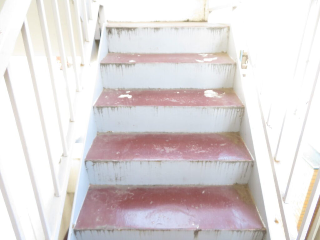 A様・階段施工前