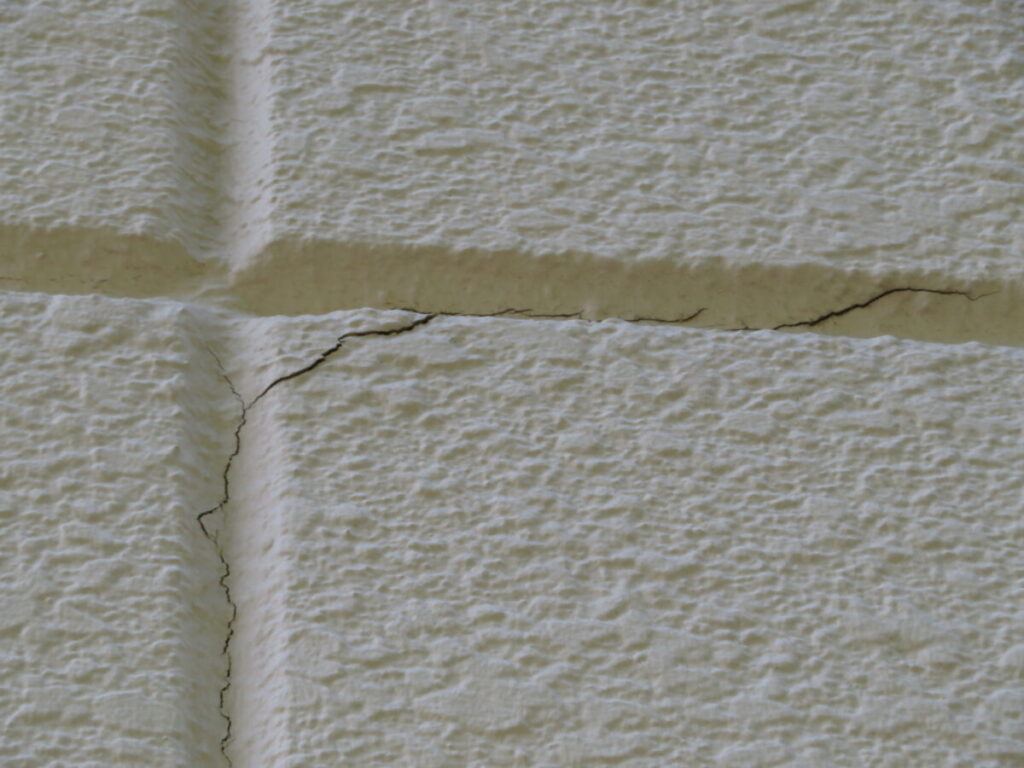 クラック(ひび割れ)