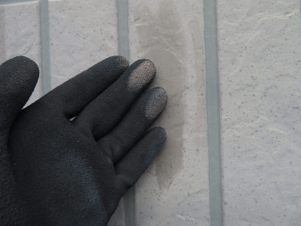 外壁チョーキング