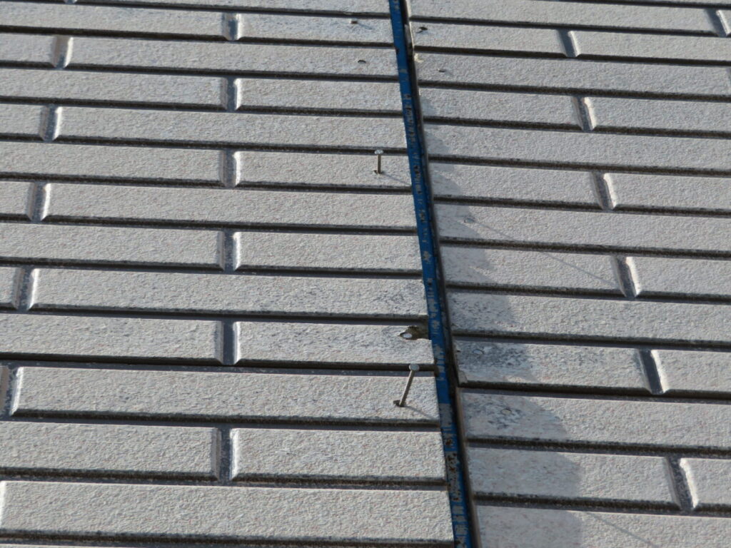 コーキングの欠落・釘の飛びぬけ