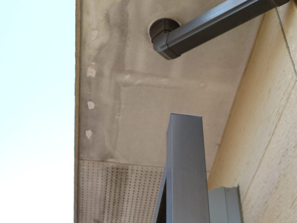 軒天井 湿気などによるシミ