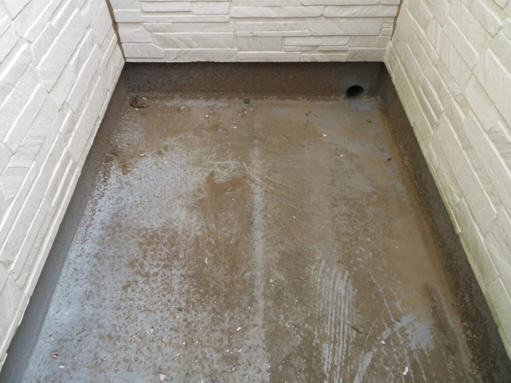 施工前バルコニーの劣化