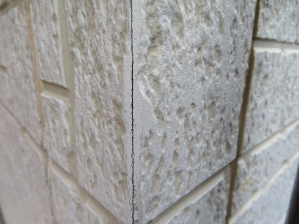 サイディング外壁のクラック