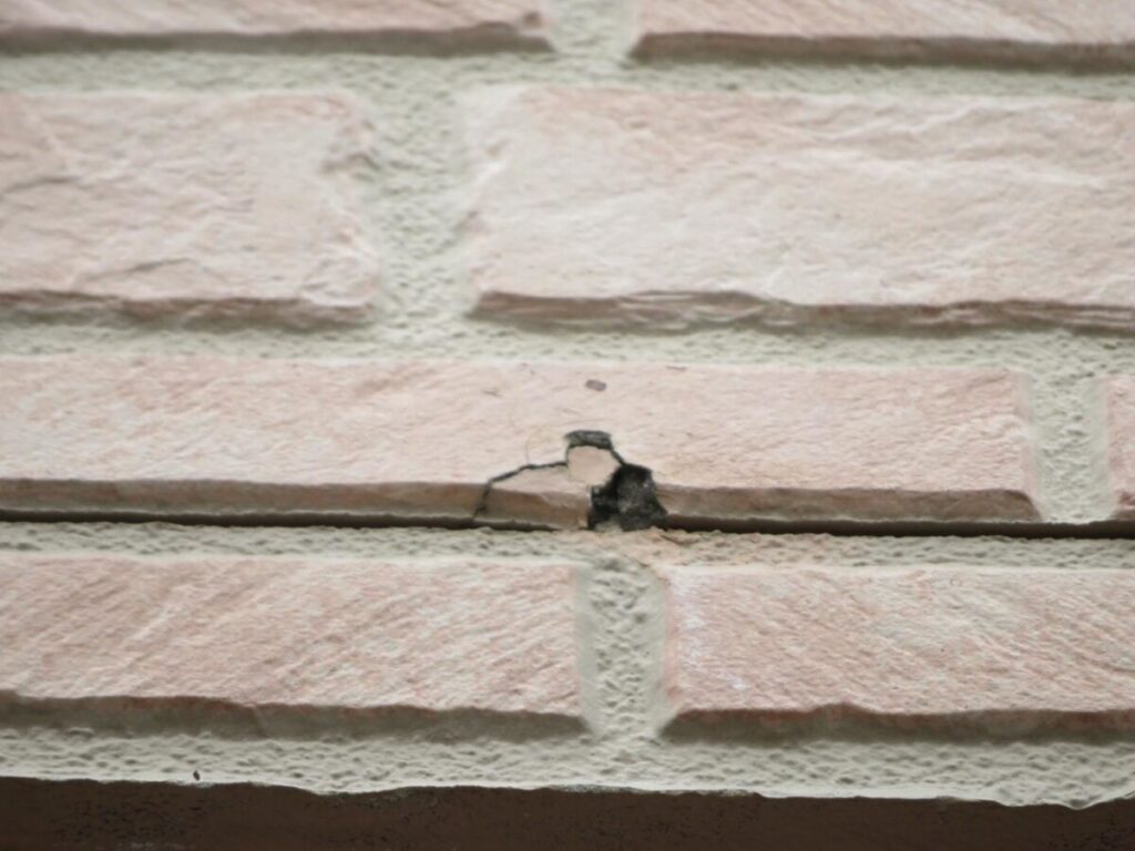 サイディング外壁の破損