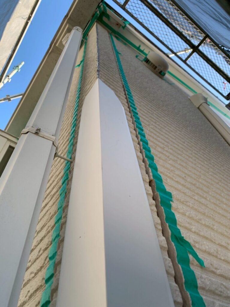 コーナー板金貼り付け