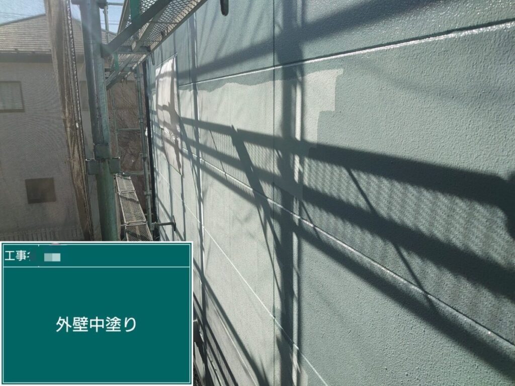 外壁中塗り「バストグリーン」