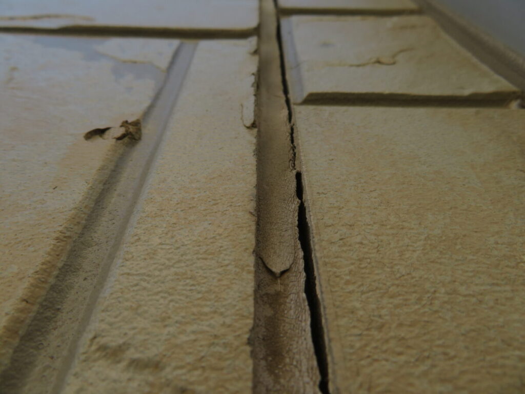 コーキングの劣化