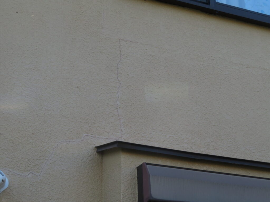 外壁ヘアークラック